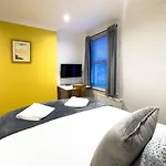 Modern Margate Maisonette Close To Beach By Adliv
