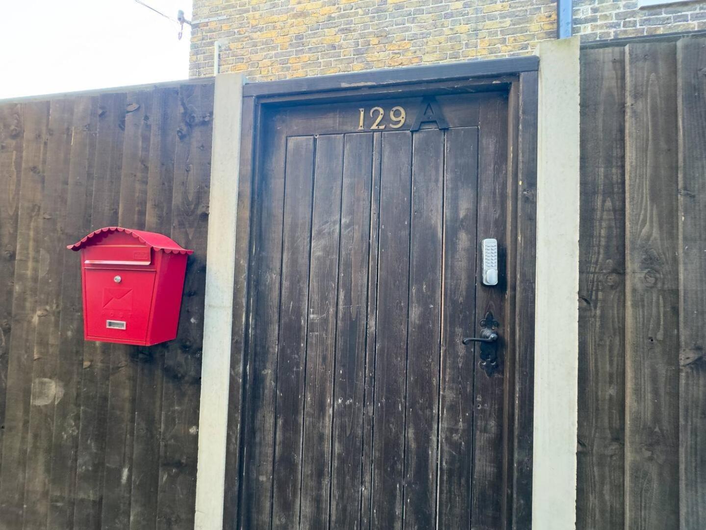 Modern Maisonette Close To By Adliv Holiday home *