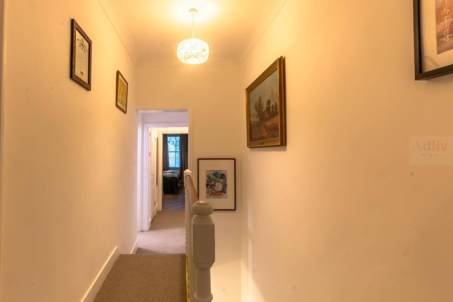 Modern Maisonette Close To By Adliv Holiday home Margate