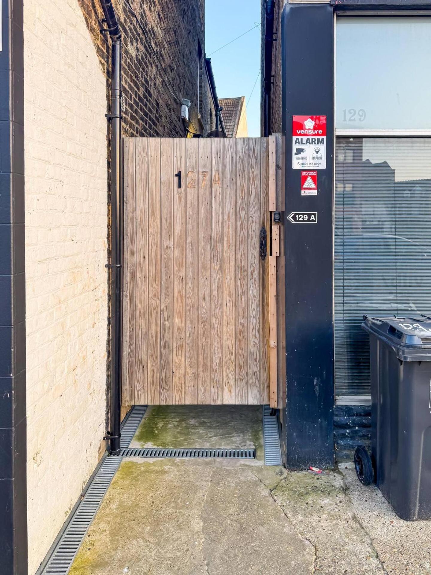 Modern Maisonette Close To By Adliv Holiday home Margate